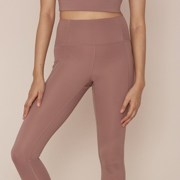 Girlfriend Leggings 7/8 Sz S EUC in dusty Rose Quartz - Picture 3 of 11